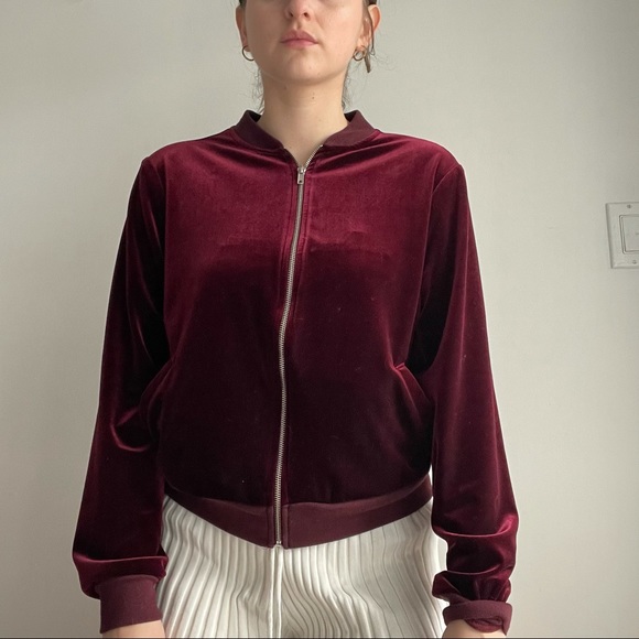 Burgundy velvet jacket - Picture 6 of 9